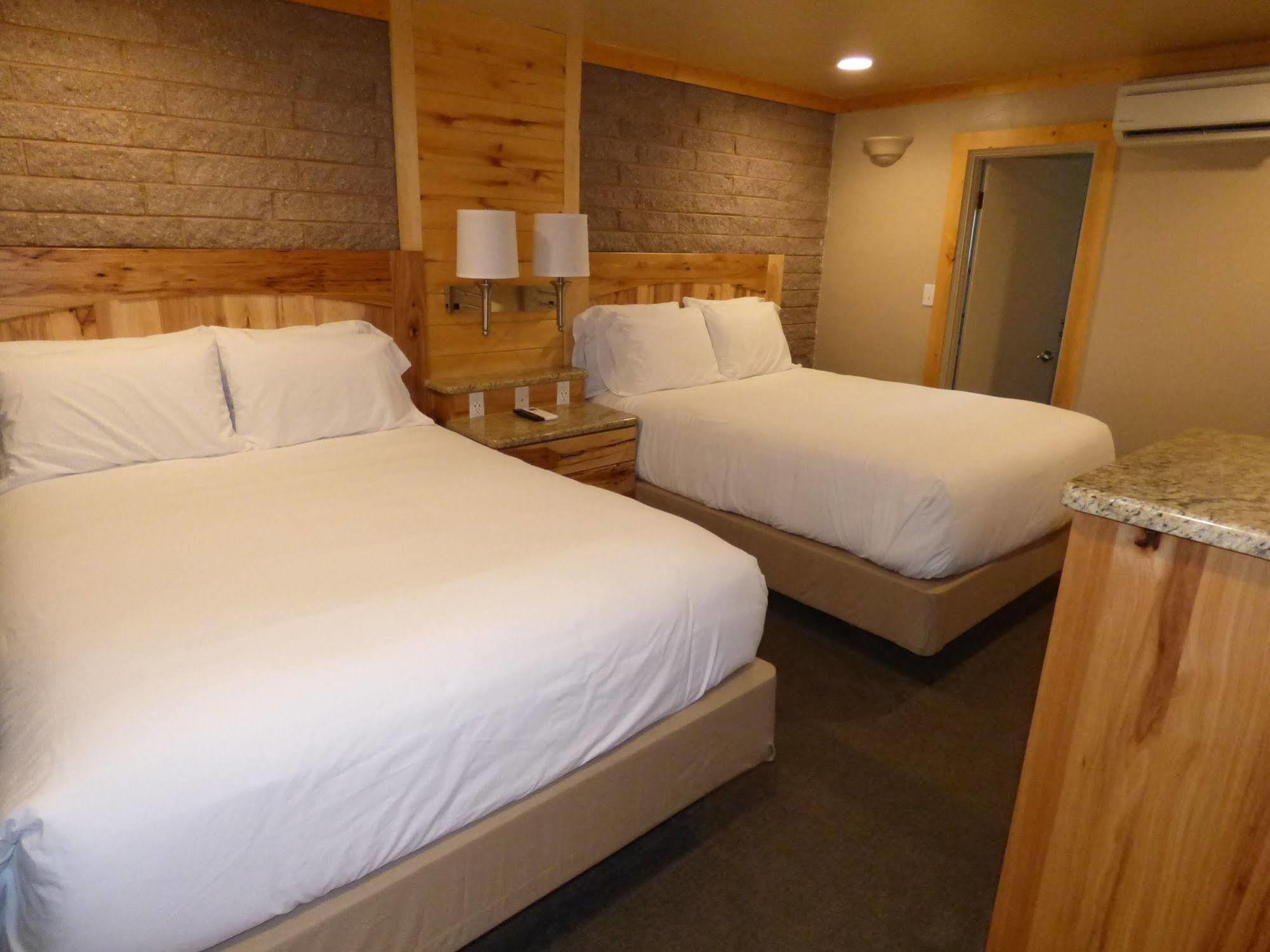 Canyon Lodge Motel Panguitch Buitenkant foto